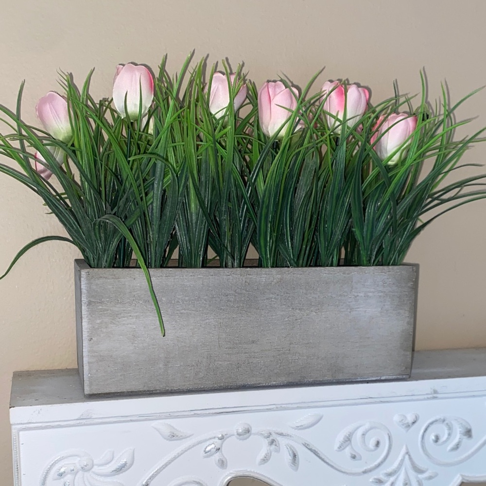 NWOT HOMEGOODS Faux Pink Floral Boxed Grass Decor